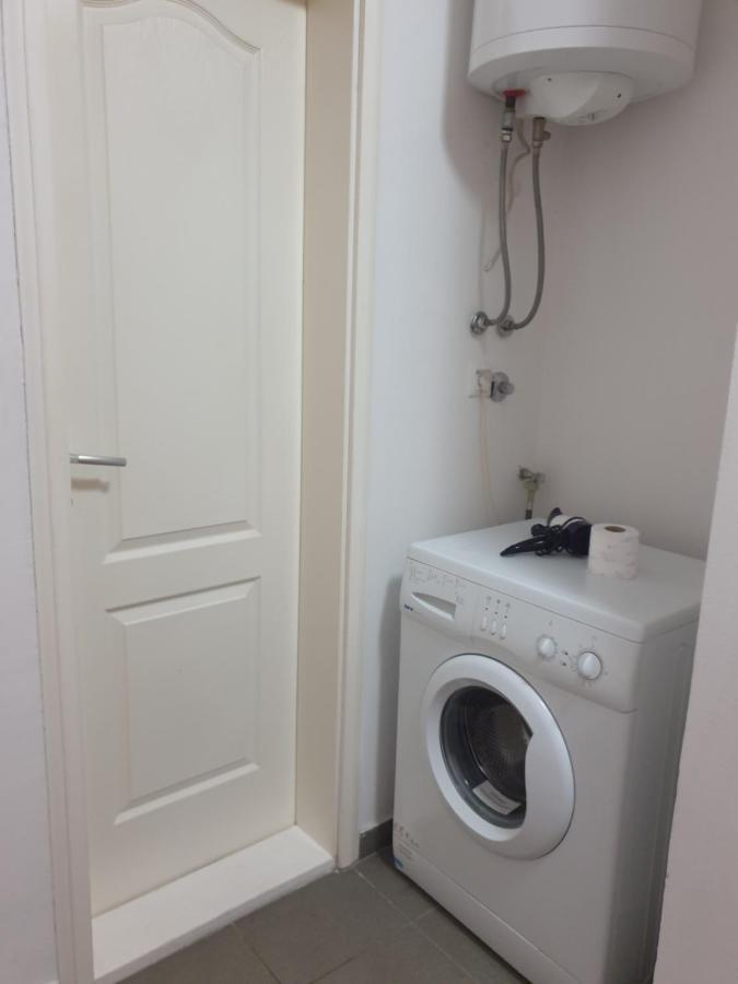 Apartment Kira *